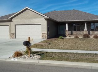 1717 Lincoln Ave, Watertown, SD 57201
