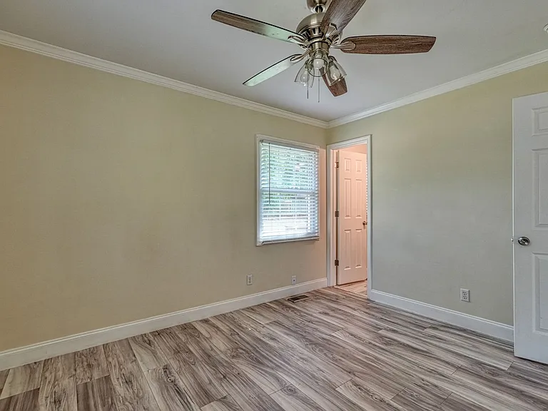 311 Pioneer Pl — Photo 18