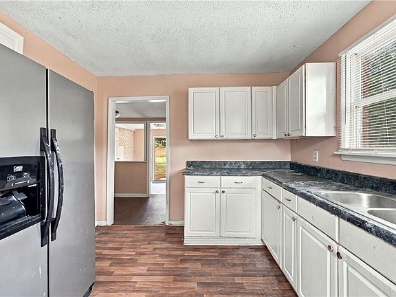 3rd image of 108 Mattison Dr