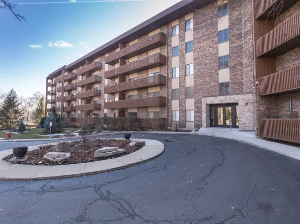 120 Lakeview Dr APT 124, Bloomingdale, IL 60108