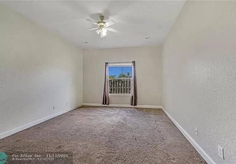2501 NW 8th St — Photo 13