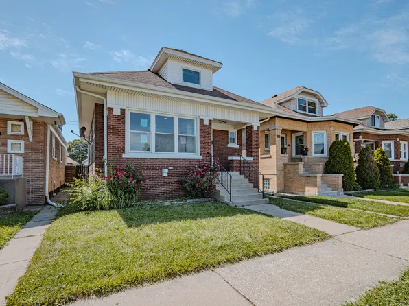2716 East Ave, Berwyn, IL 60402
