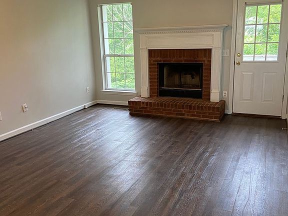 3rd image of 1930 Pebble Lake Cir