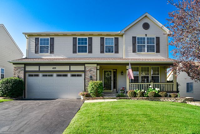 1st image of 675 Oakwood Ln