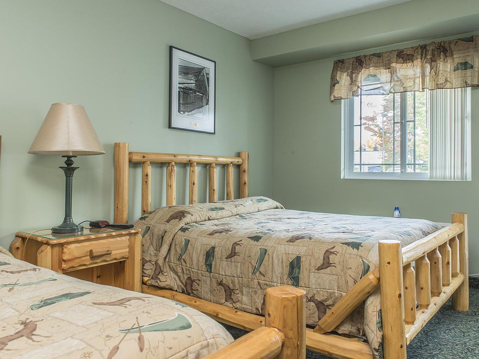 Two full size log beds