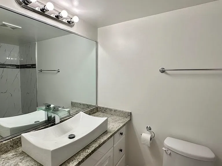 9232 Broadway Ave #1 — Photo 5