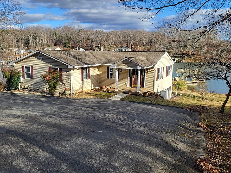 1st image of 120 Creeden Dr