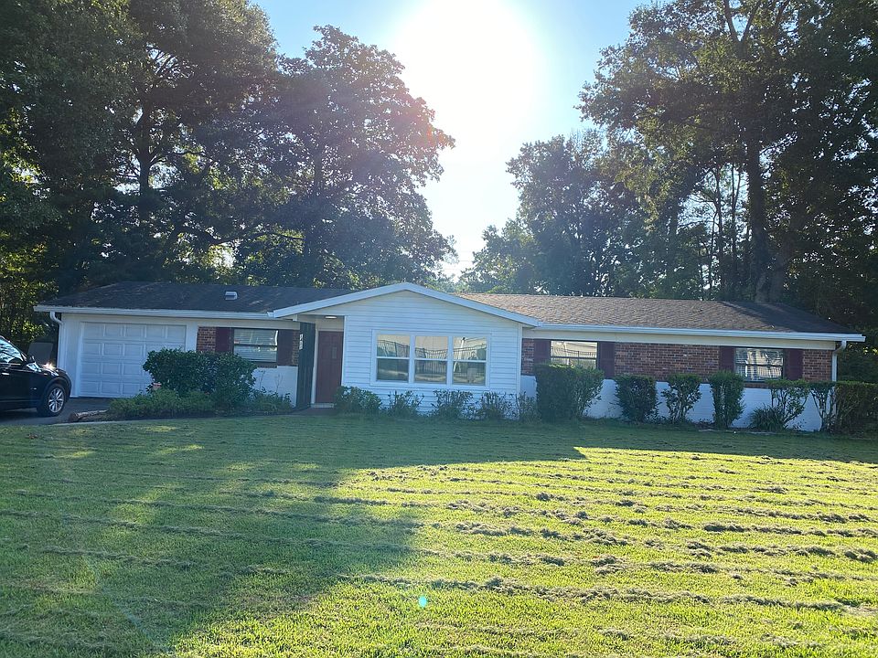 1st image of 1411 NW 31st Dr