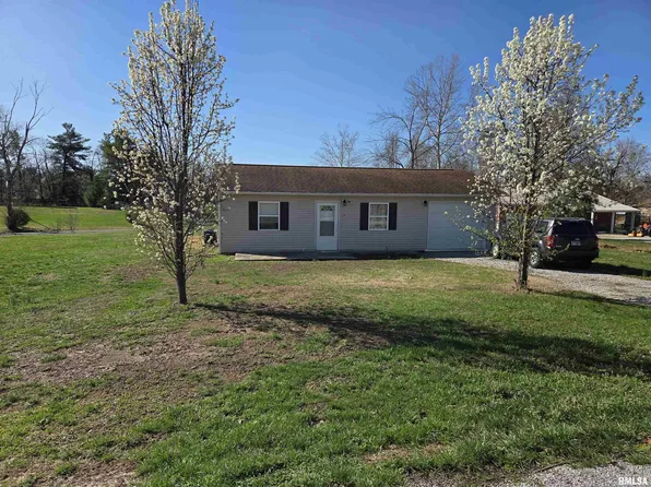 156 Karen Ann Ln, Carrier Mills, IL 62917