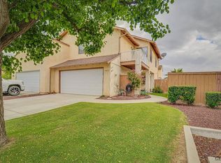 1913 Scenic View Dr, Bakersfield, CA 93307
