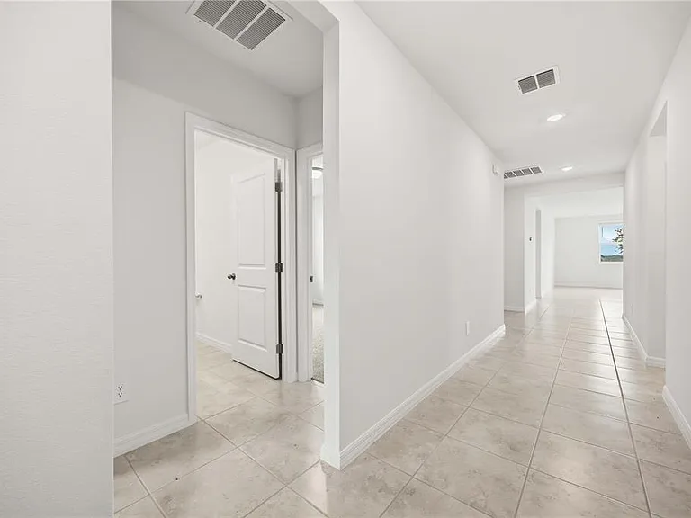 5009 Katrina Dr — Photo 15
