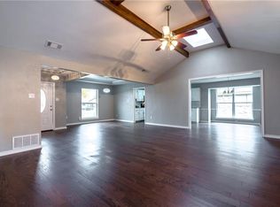 310 Pebblecreek Dr, Garland, TX 75040