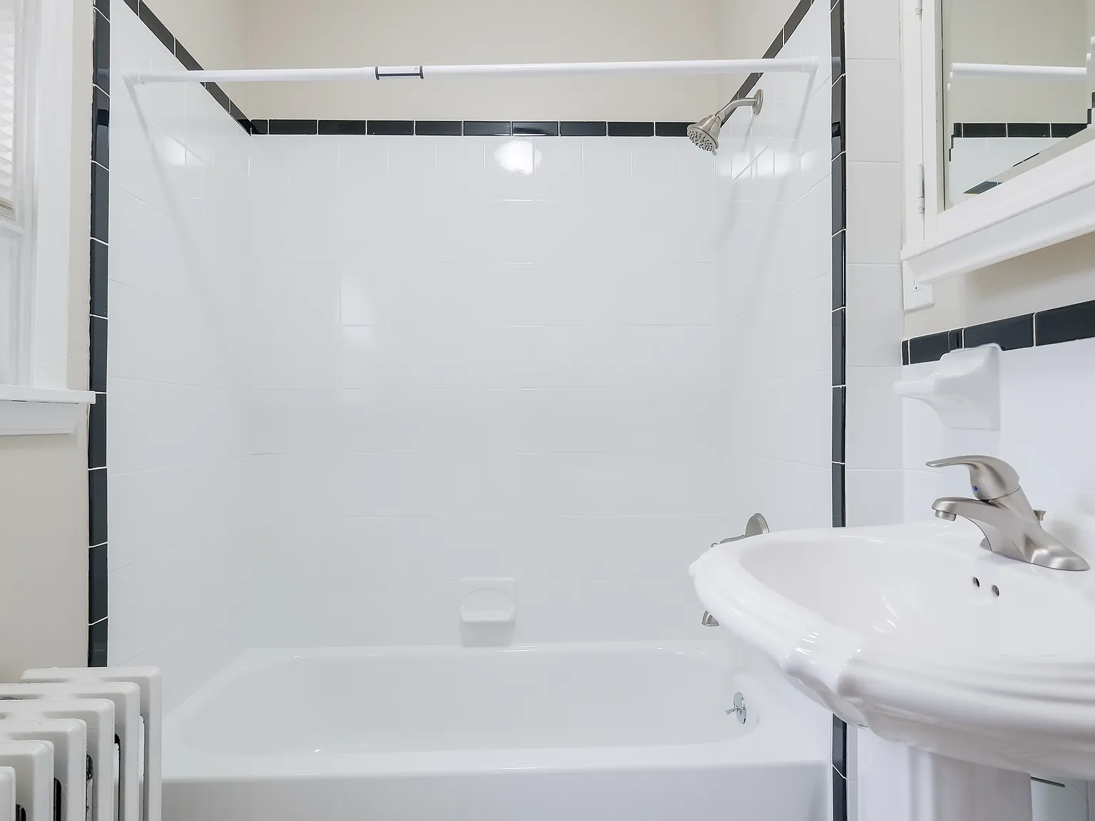 2 bed, 960 sqft, $1,800 — Photo 4