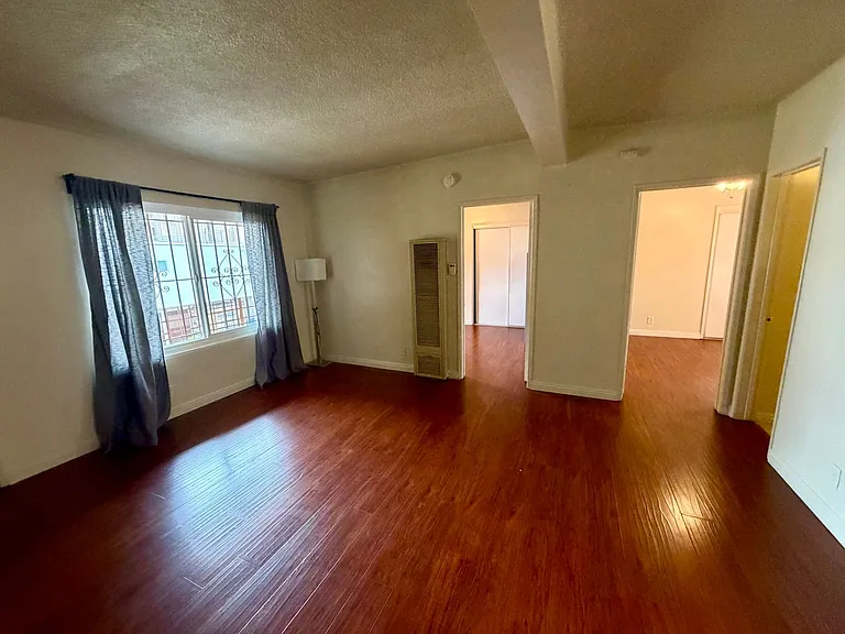 2618 Ellendale Pl — Photo 32