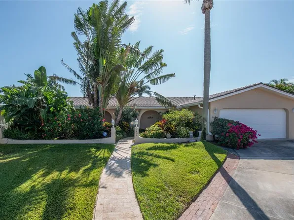 1496 51st Ave NE, Saint Petersburg, FL 33703