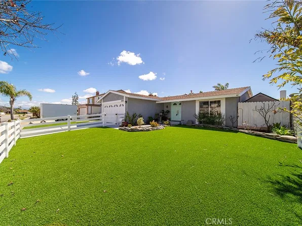 9102 Warfield Dr, Huntington Beach, CA 92646