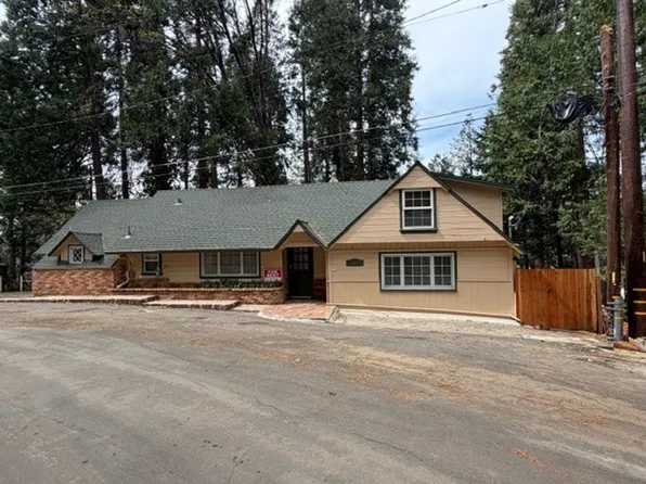 22870 Black Hawk Dr, Twain Harte, CA 95383