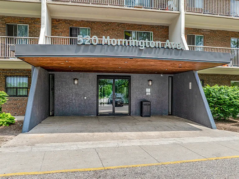 520 Mornington Ave — Photo 13