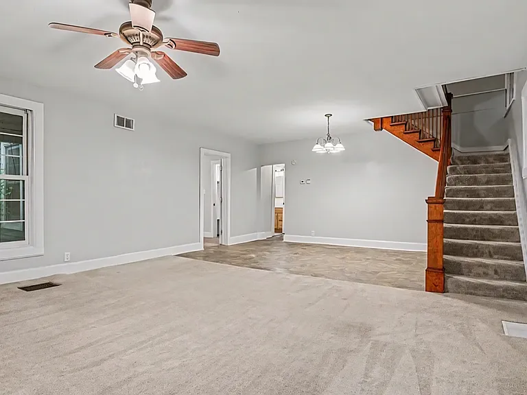 134 Goshen Ave — Photo 5