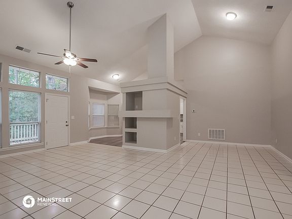 4th image of 2907 Walsingham Ct