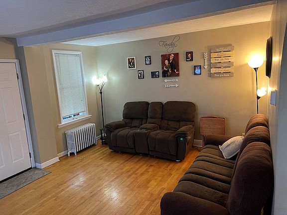5th image of 1518 W 5th Ave