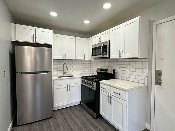 5th image of 346 Franklin Pl APT 5
