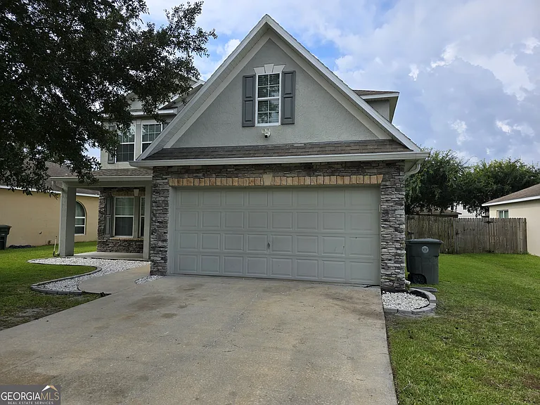 110 Pine Bluff Blvd W — Photo 5