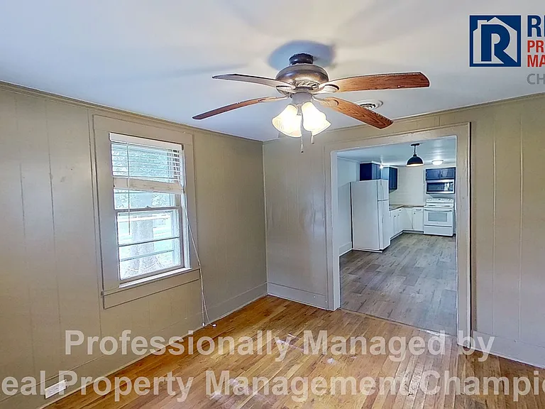 1314 Queen St — Photo 11