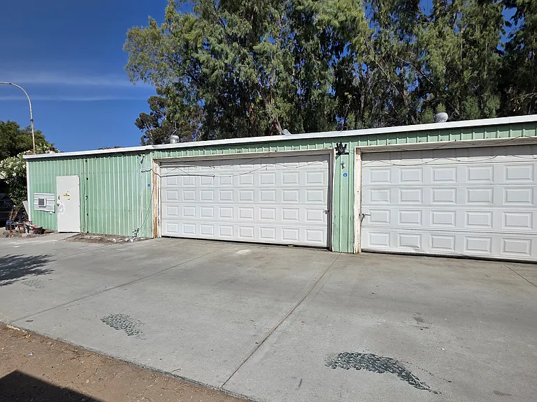 17320 Grand Ave — Photo 18