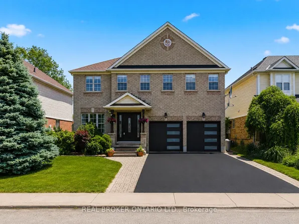 135 Blackburn Dr, Brantford, ON N3T 6S8