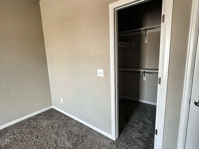 11250 Florence St — Photo 6