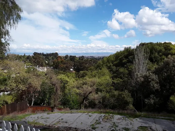 651 Vista Dr, Redwood City, CA 94062