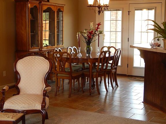 4th image of 321 Ashbrook Ln