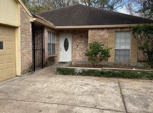7846 Vickijohn Dr, Houston, TX 77071