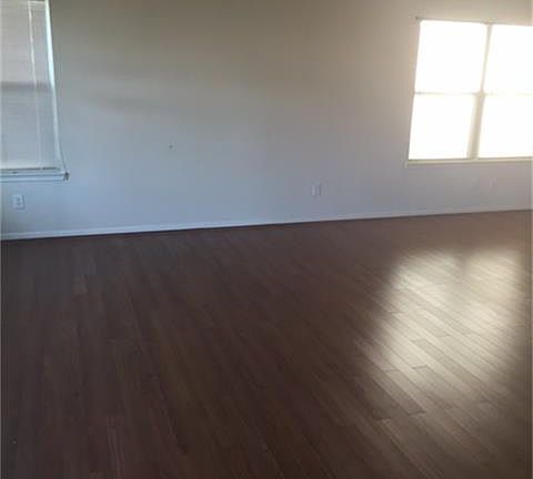 3rd image of 3907 Brook Garden Ln