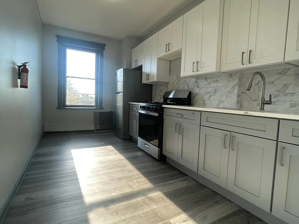 292 Martin Luther King Dr #2