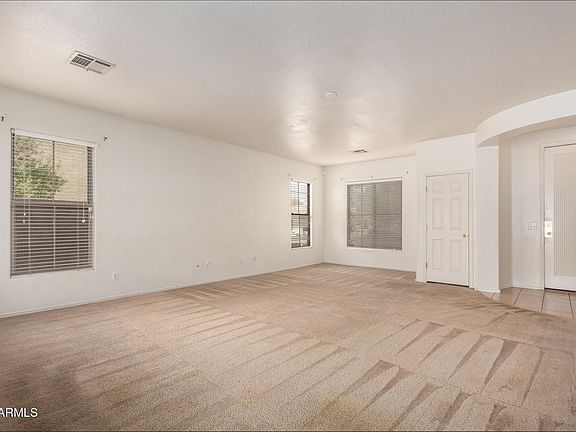 5th image of 513 W Beautiful Ln