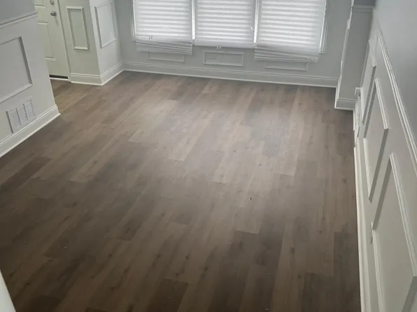 (undisclosed Address), Chicago, IL 60652