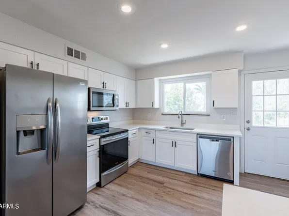 4551 W PARADISE Drive, Glendale, AZ 85304