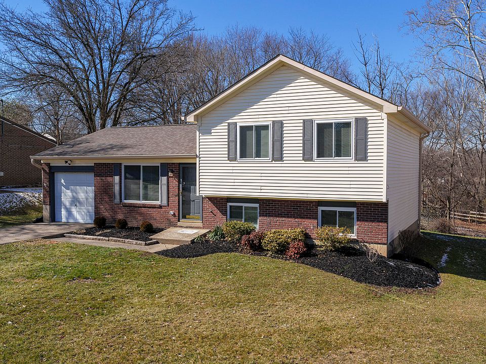 1st image of 261 Ashwood Dr