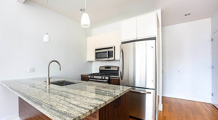 1st image of 836 Bergen St #329