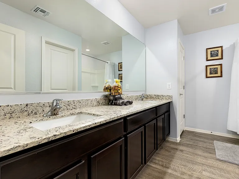 440 W Guinea Ct — Photo 25