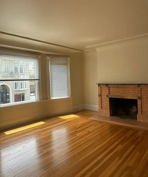 1362 Chestnut St #1362 — Photo 3