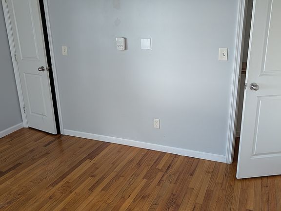 5th image of 64 Pollock Rd