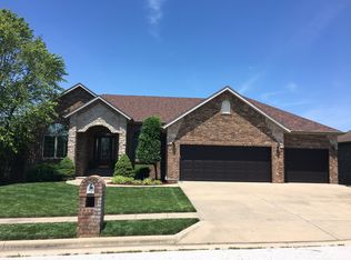 4301 Green Haven Dr, Nixa, MO 65714