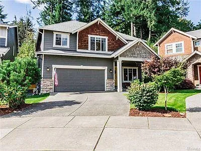 4 bed, 2136 sqft, $3,350 — Photo 2