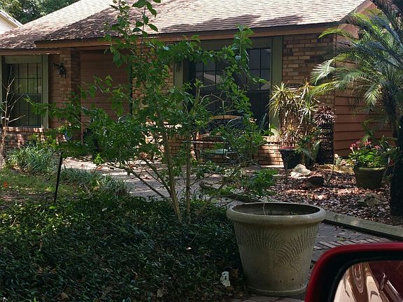 2nd image of 961 Glenmeadow Dr