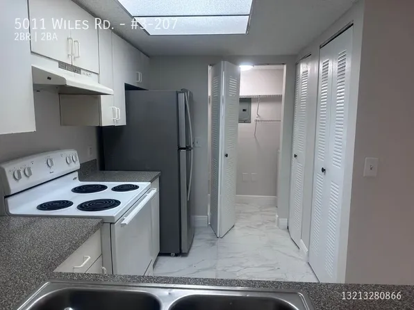 5011 Wiles Rd #3-207, Pompano Beach, FL 33073