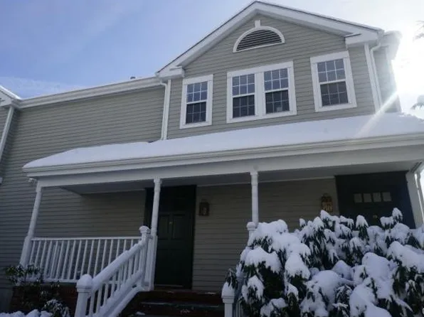 253 Mayfield Dr, Trumbull, CT 06611