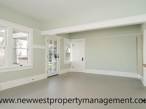 3rd image of 2117 Market St